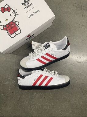adidas | Shoes | Classic Adidas Sneakers White With Black Stripes On One  Side Womens Size 95 | Poshmark